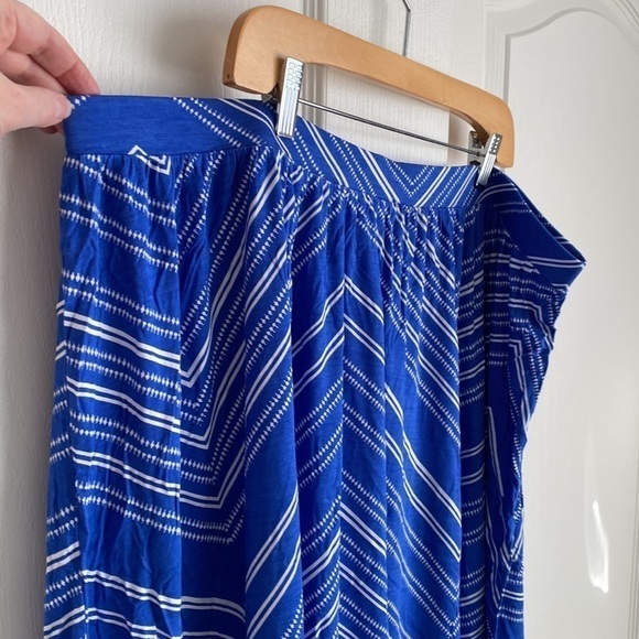 Old Navy - Amazing Chevron Zig-Zag Print Skirt - Picture 3 of 5